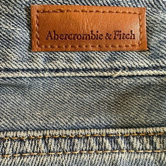 ABERCROMBIE & FITCH Women’s Button Fly Distressed Denim Jean Shorts Blue Size 27 - Picture 9 of 11